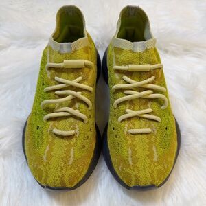 ᴀᴅɪᴅᴀꜱ ʏᴇᴇᴢʏ ʙᴏᴏꜱᴛ 380 "ʜʏʟᴛᴇ" ꜱɴᴇᴀᴋᴇʀꜱ